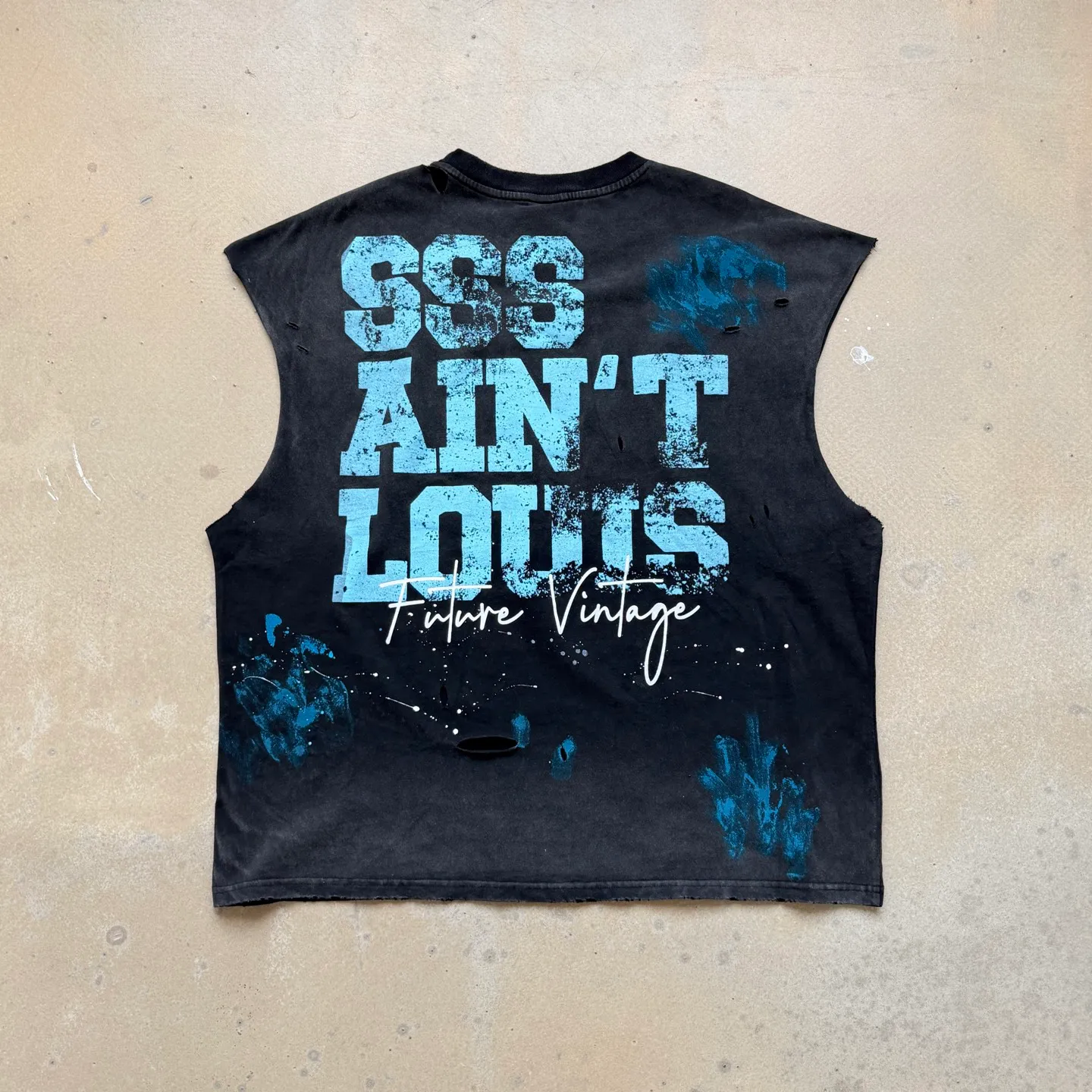P138 #【Two Colors】CVT-16 Saint Street Dirty street graffiti style waistcoat, hand-painted splash ink on ready-made garments + hand-damaged in multiple positions + heavy Assute fermentation mill spray-on horse wash process, full of retro and high-end feeling. Size: M L XL
